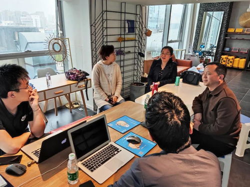 热烈祝贺中岩科技与四川交通职业技术学院签订产学研合作框架协议，助力软件外包服务创新发展